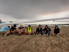 Malgré la pluie et le report, le moral est là !